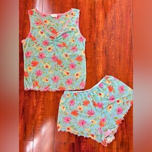 The cutest vintage sleep set